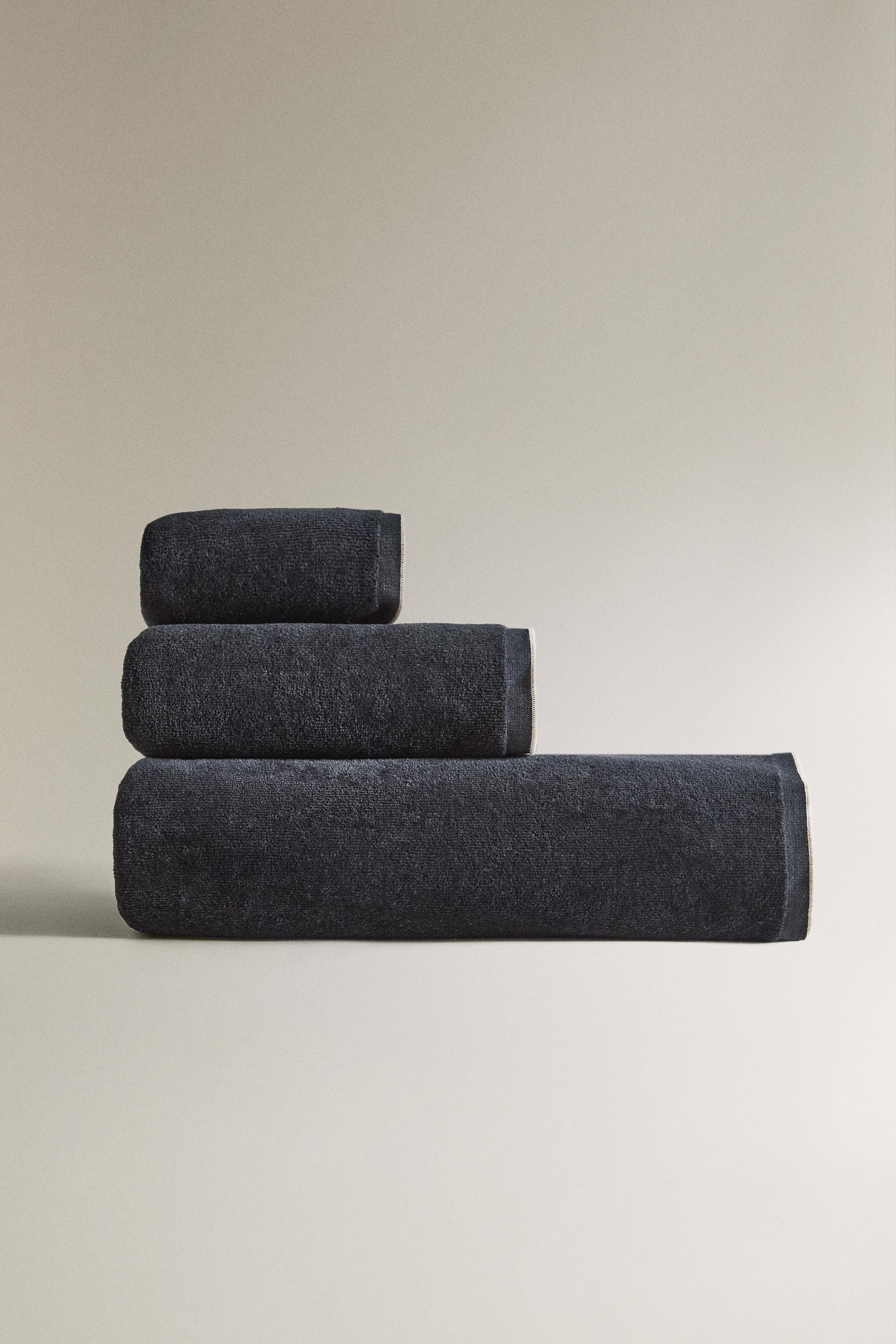 VELOUR OVERLOCK BATH TOWEL
